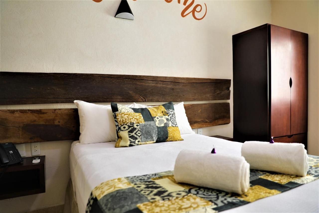 Hotel 12 Bees By Kavia بلايا ديل كارمن المظهر الخارجي الصورة